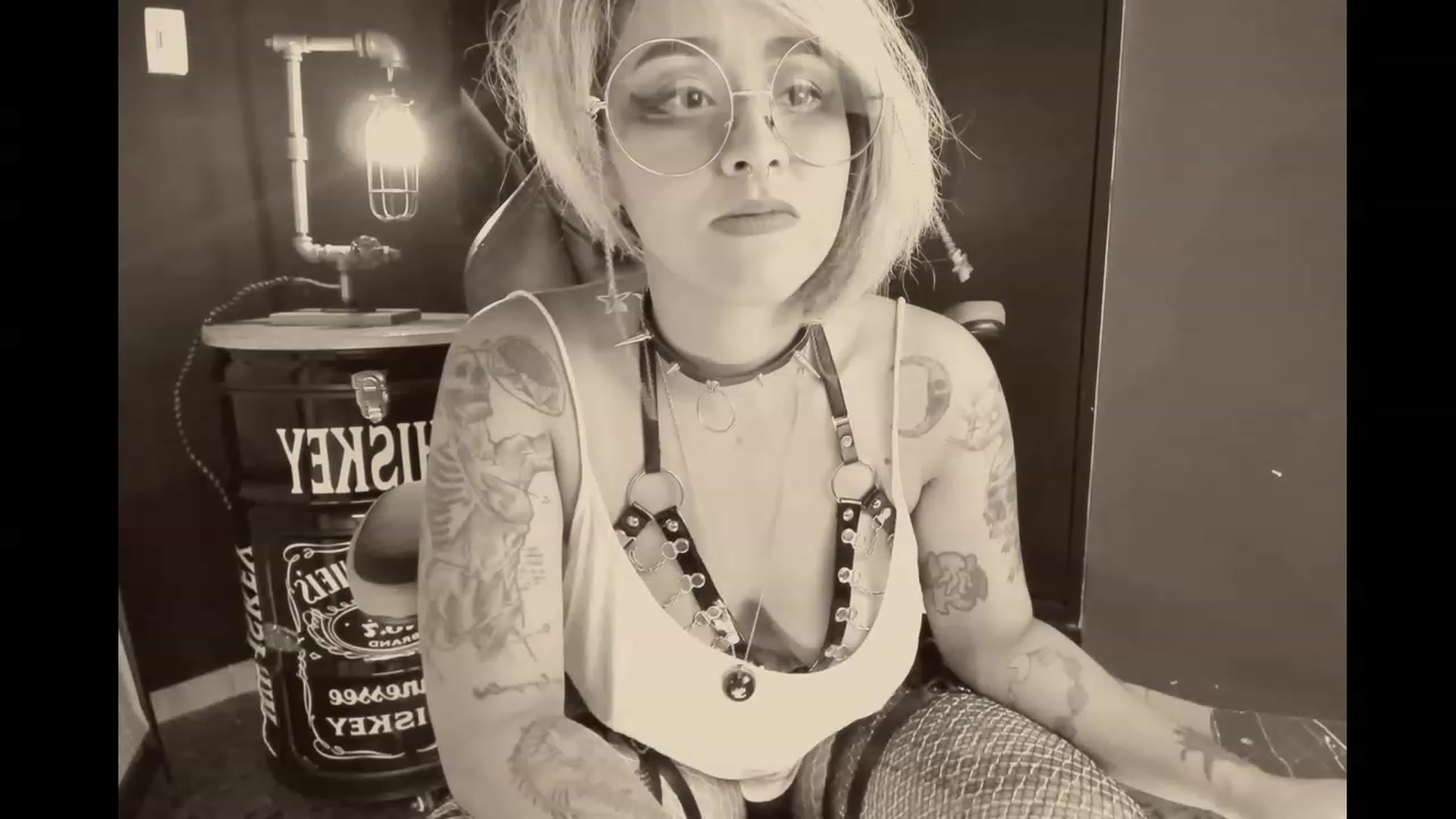 Gallery image thumbnail from AbraxxysRadio's myfreecams stream on, 11/19/2023, 18:02 image 10 of 20