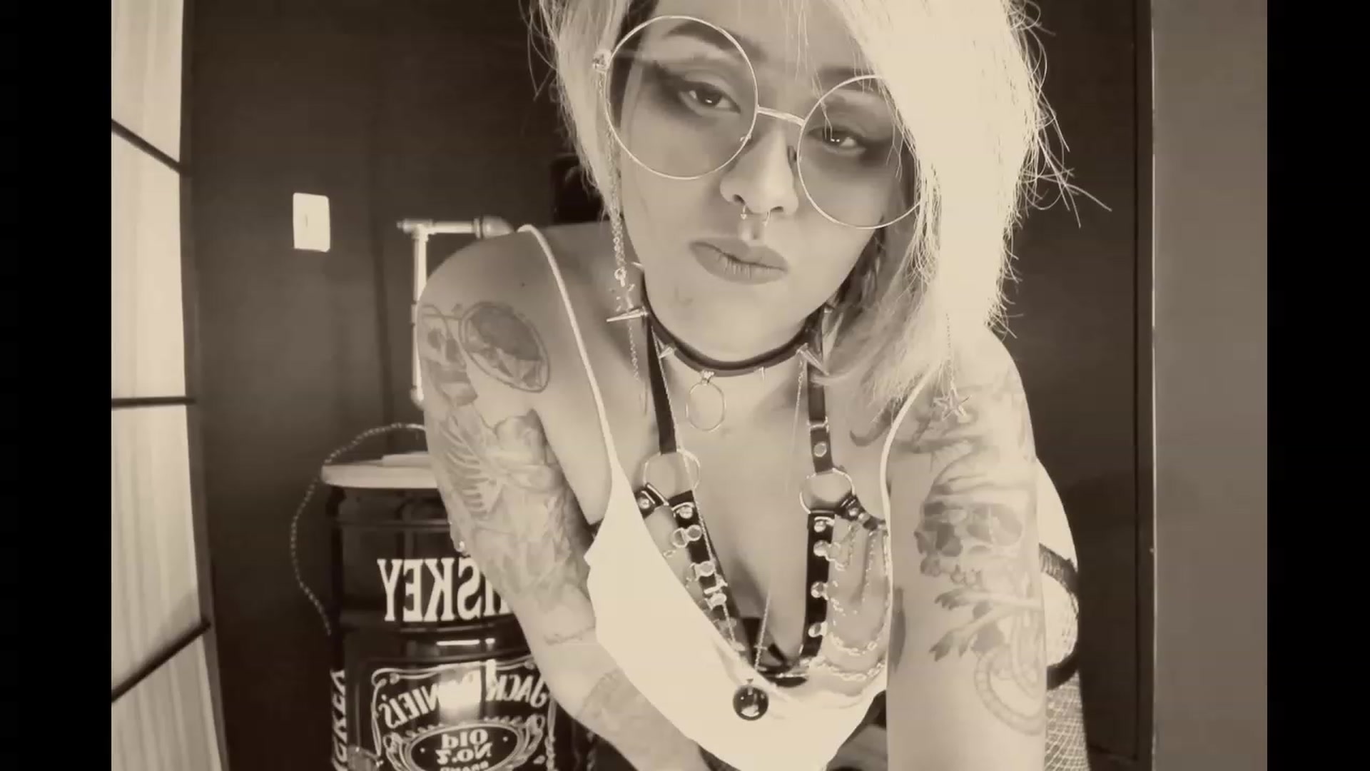 Gallery image thumbnail from AbraxxysRadio's myfreecams stream on, 11/19/2023, 18:02 image 8 of 20