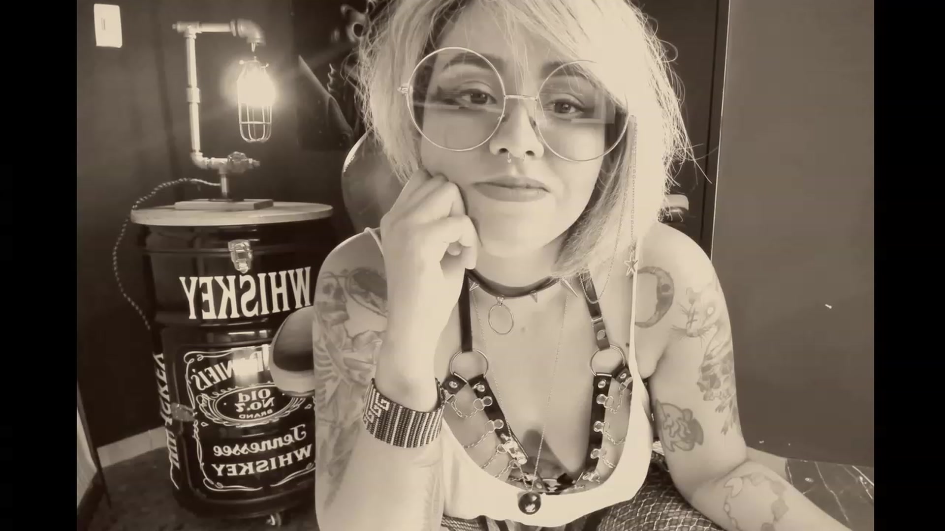 Gallery image thumbnail from AbraxxysRadio's myfreecams stream on, 11/19/2023, 18:02 image 12 of 20
