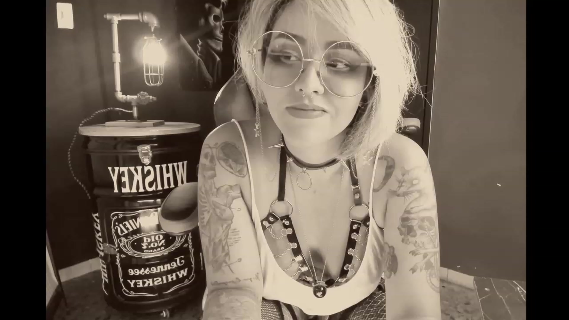 Gallery image thumbnail from AbraxxysRadio's myfreecams stream on, 11/19/2023, 18:02 image 11 of 20
