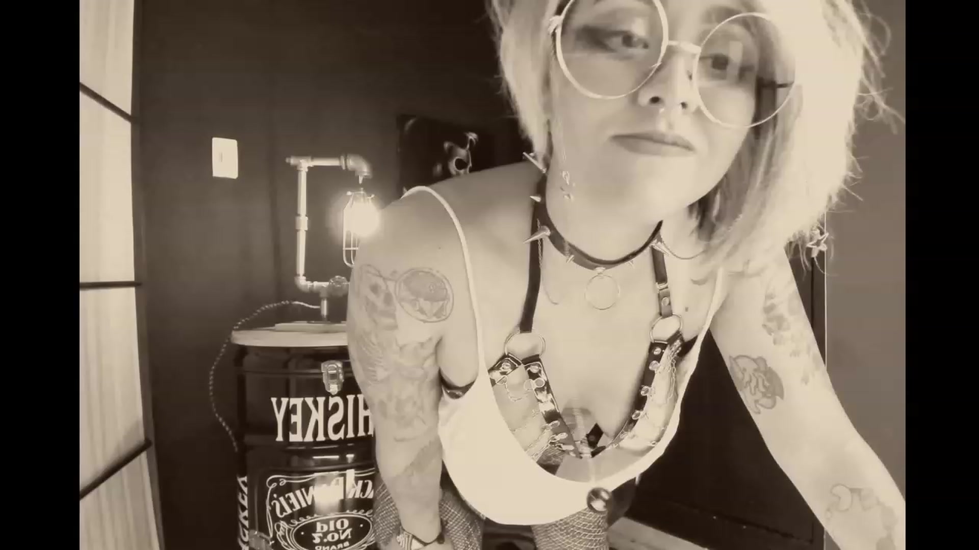 Gallery image thumbnail from AbraxxysRadio's myfreecams stream on, 11/19/2023, 18:02 image 7 of 20