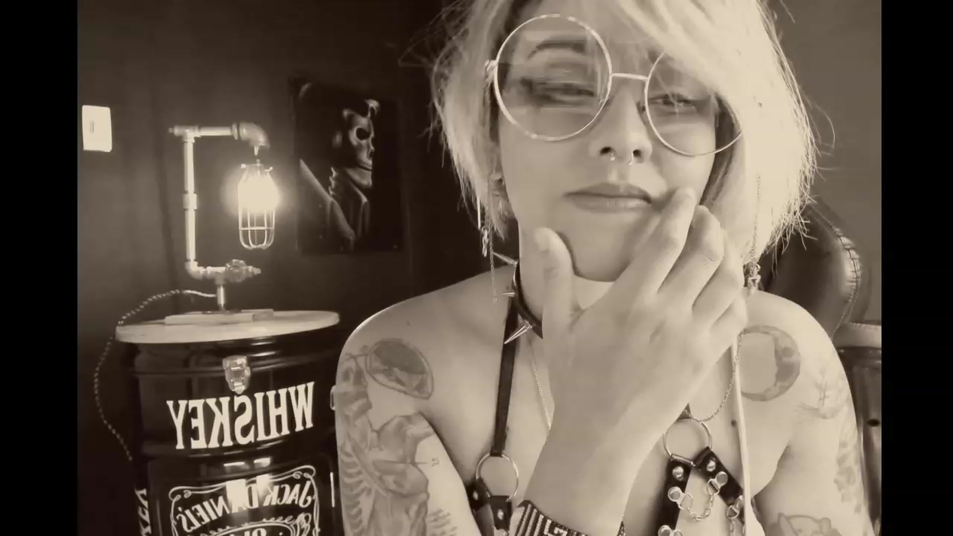 Gallery image thumbnail from AbraxxysRadio's myfreecams stream on, 11/19/2023, 19:32 image 10 of 20