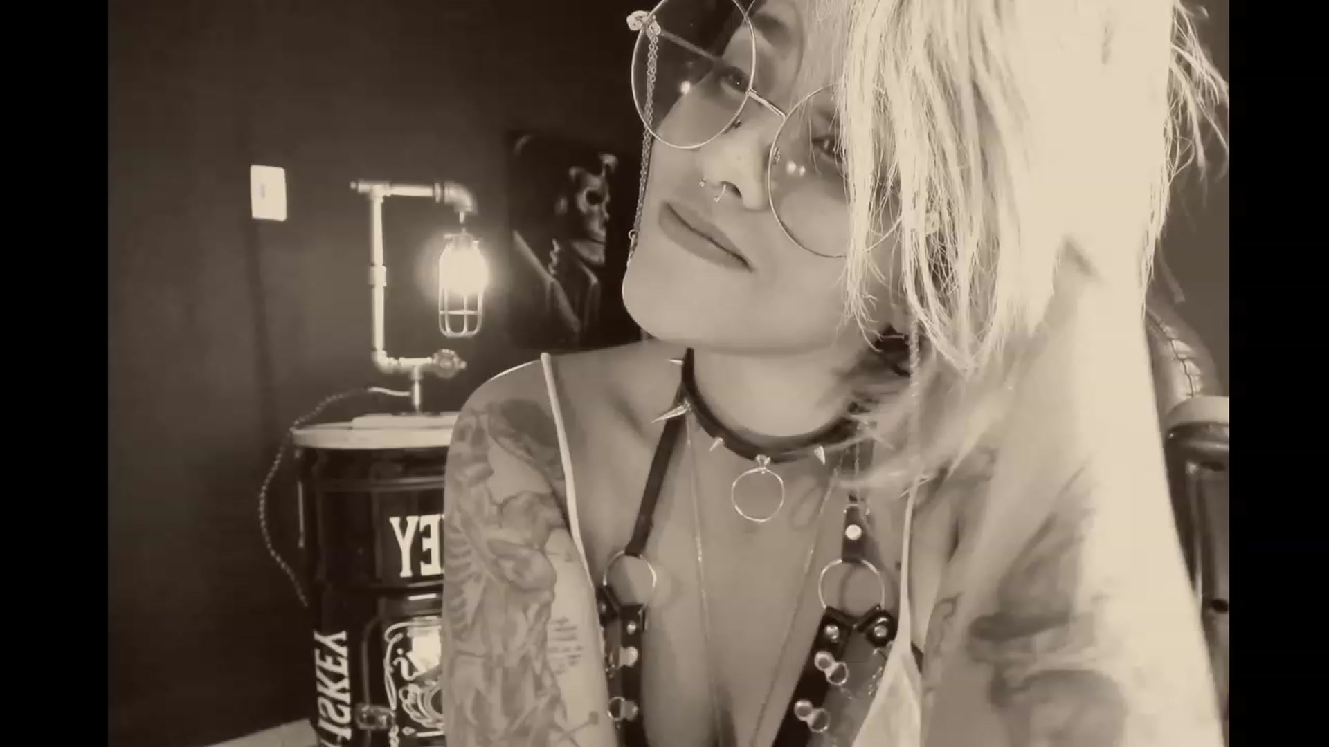 Gallery image thumbnail from AbraxxysRadio's myfreecams stream on, 11/19/2023, 22:00 image 3 of 20