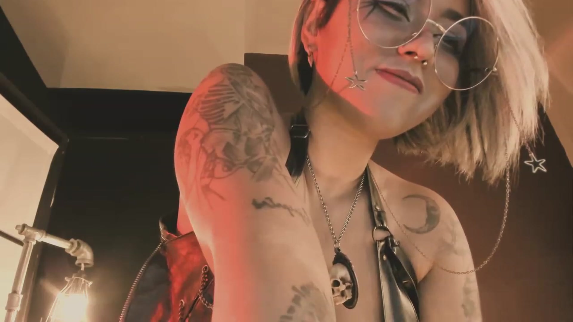 Gallery image thumbnail from AbraxxysRadio's myfreecams stream on, 11/24/2023, 23:40 image 20 of 20