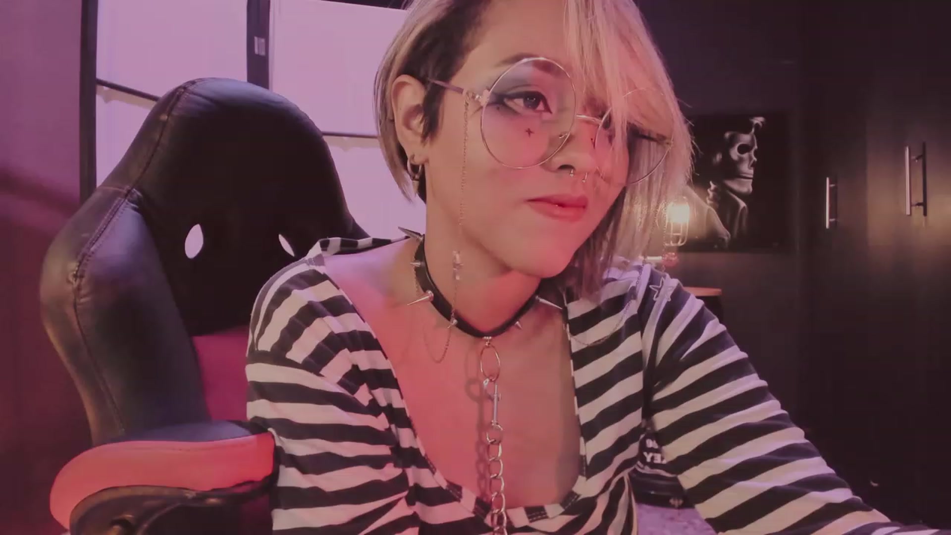 Gallery image thumbnail from AbraxxysRadio's myfreecams stream on, 11/26/2023, 20:19 image 14 of 20