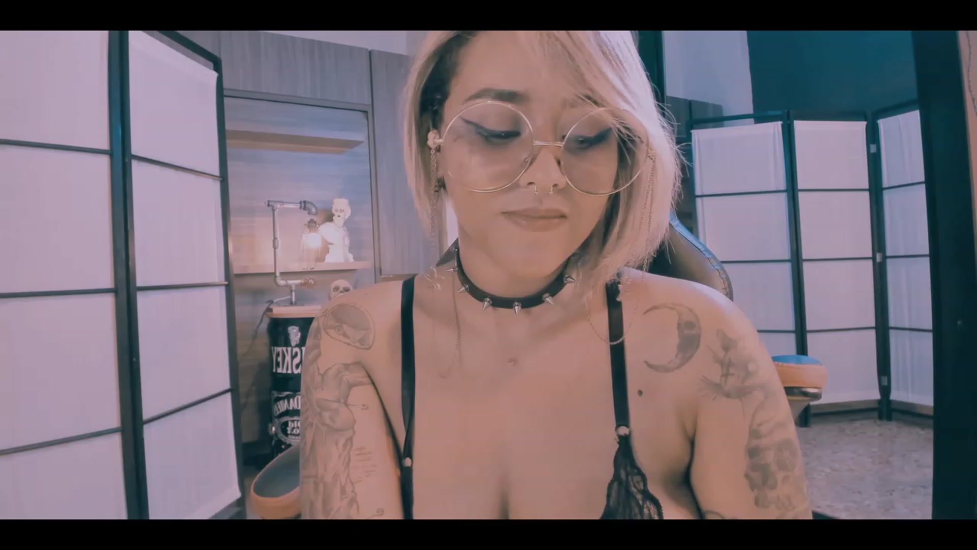 Gallery image thumbnail from AbraxxysRadio's myfreecams stream on, 11/29/2023, 02:35 image 20 of 20