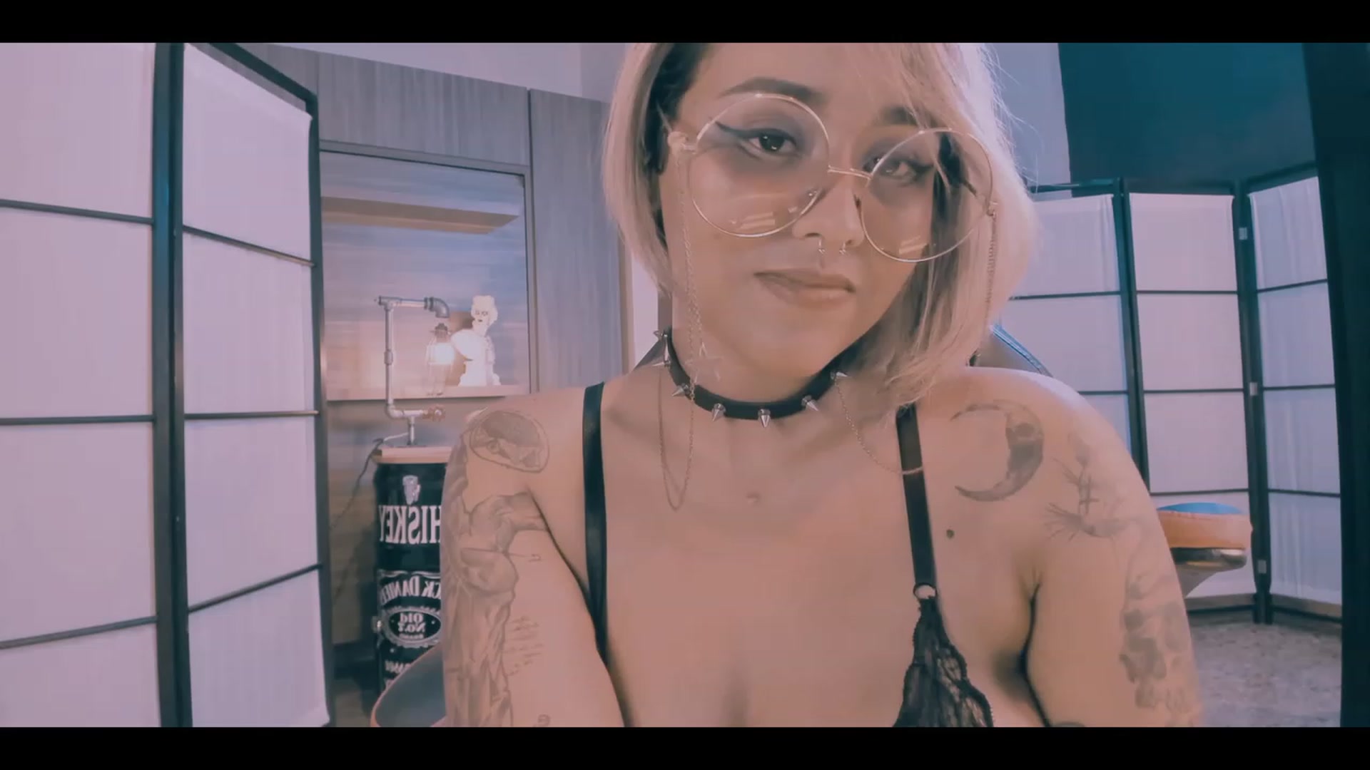 Gallery image thumbnail from AbraxxysRadio's myfreecams stream on, 11/29/2023, 02:35 image 17 of 20