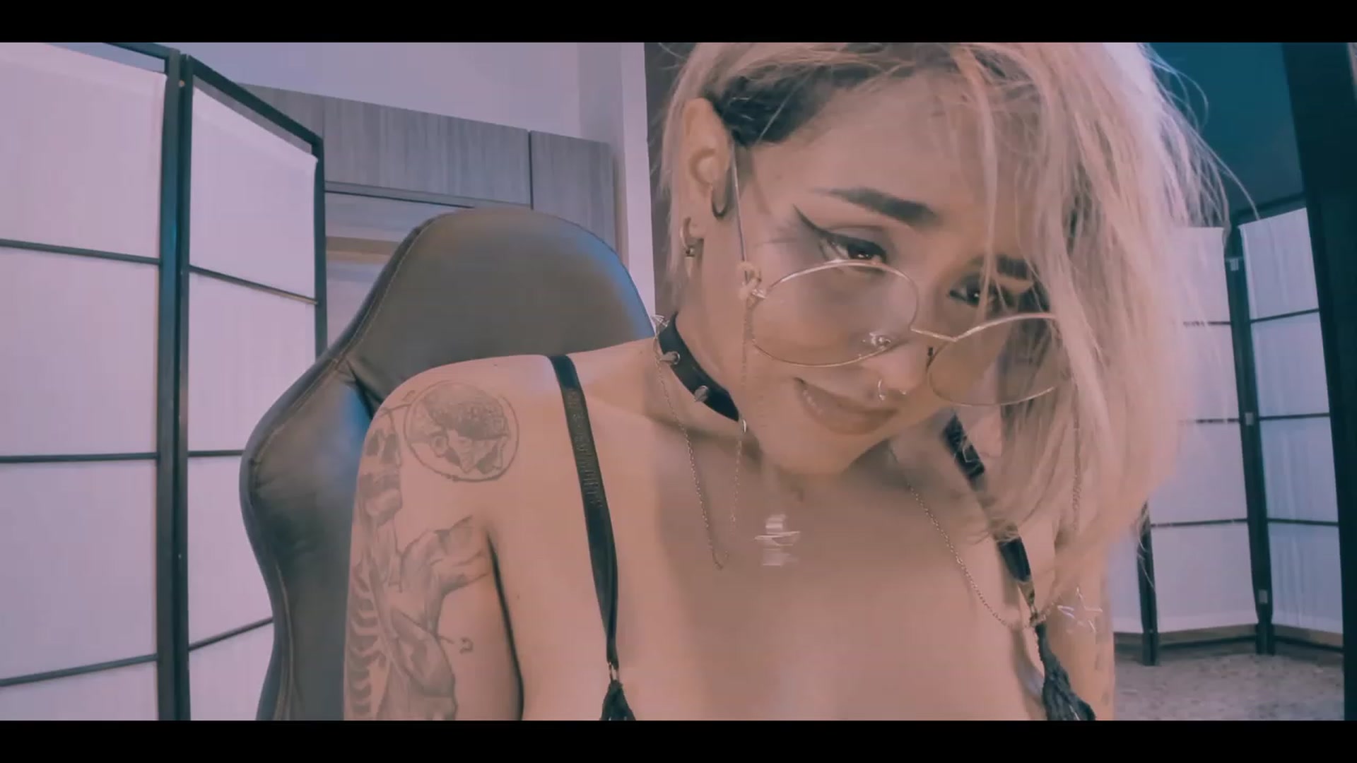 Gallery image thumbnail from AbraxxysRadio's myfreecams stream on, 11/29/2023, 02:35 image 14 of 20