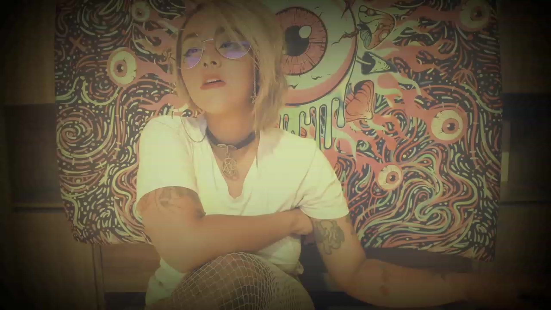 Gallery image thumbnail from AbraxxysRadio's myfreecams stream on, 12/01/2023, 23:36 image 19 of 20
