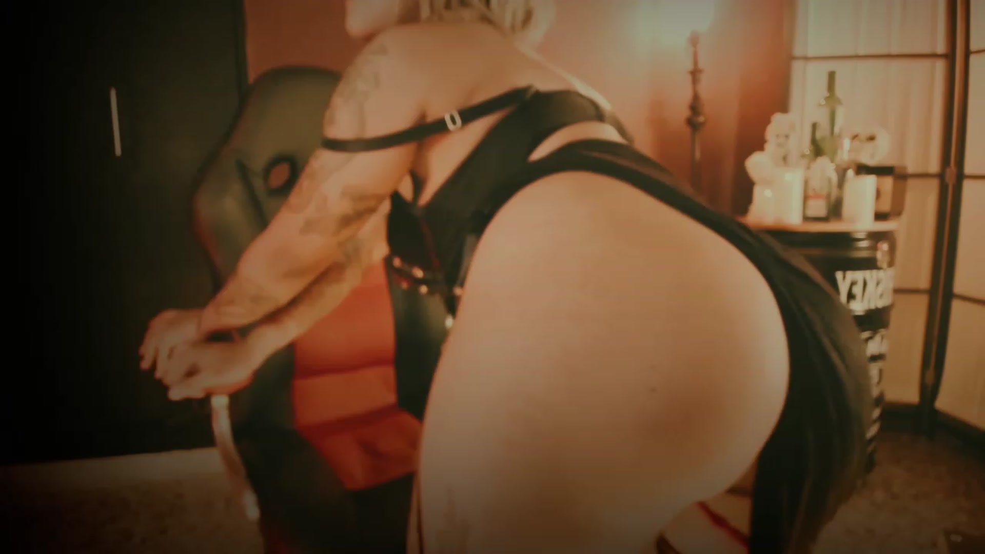 Gallery image thumbnail from AbraxxysRadio's myfreecams stream on, 12/03/2023, 19:45 image 14 of 20