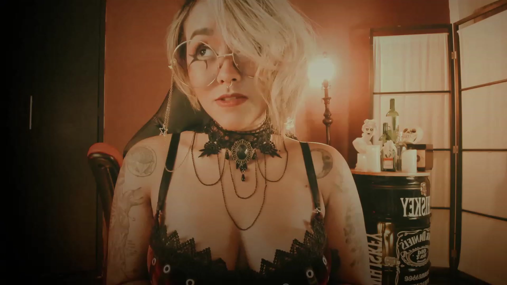 Gallery image thumbnail from AbraxxysRadio's myfreecams stream on, 12/03/2023, 19:45 image 1 of 20
