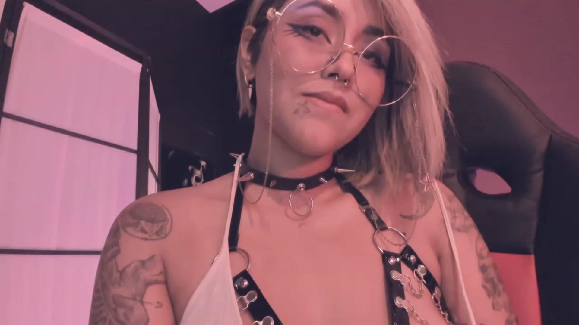 Gallery image thumbnail from AbraxxysRadio's myfreecams stream on, 12/07/2023, 02:28 image 5 of 20
