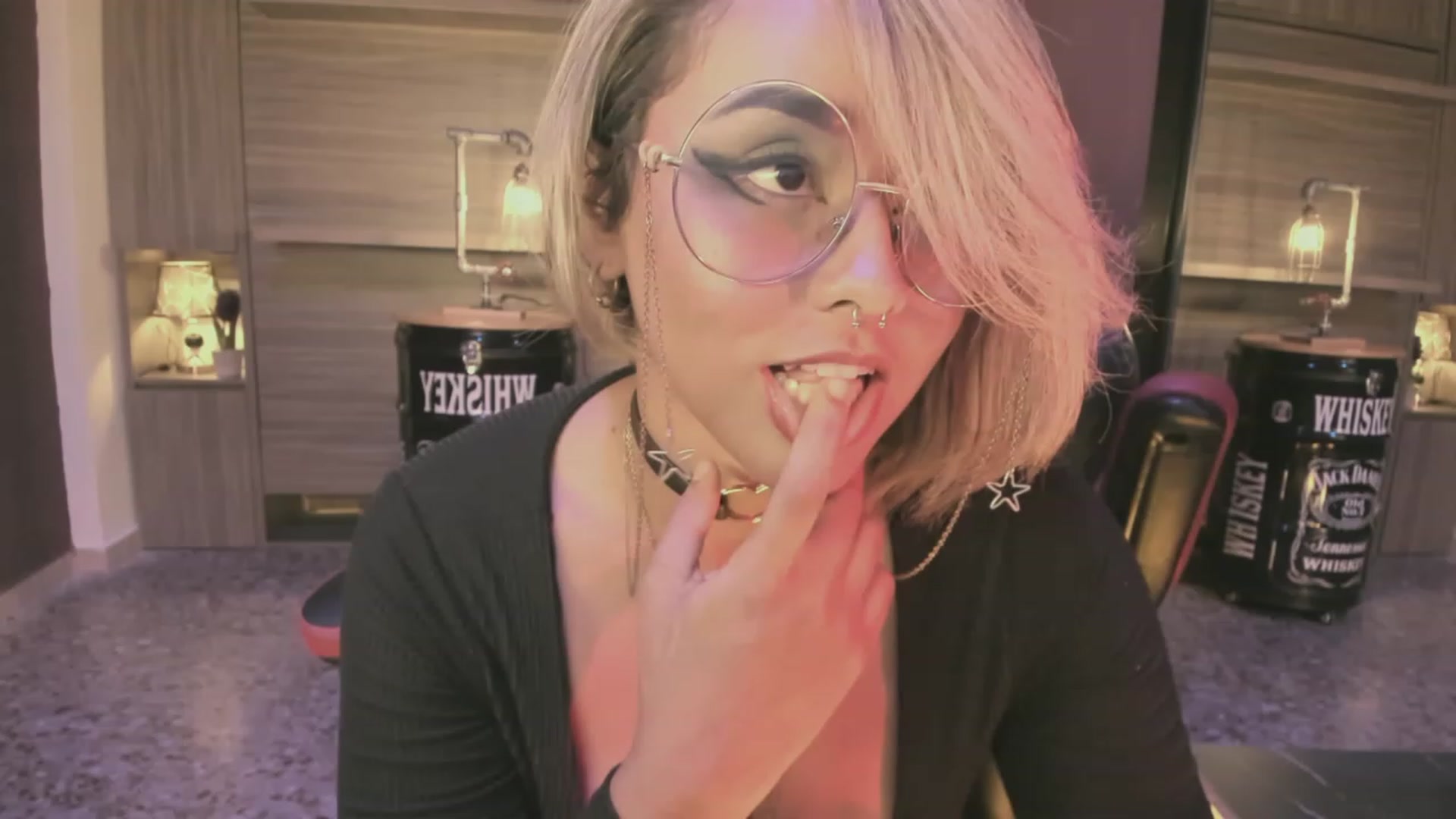 Gallery image thumbnail from AbraxxysRadio's myfreecams stream on, 12/08/2023, 24:10 image 18 of 20