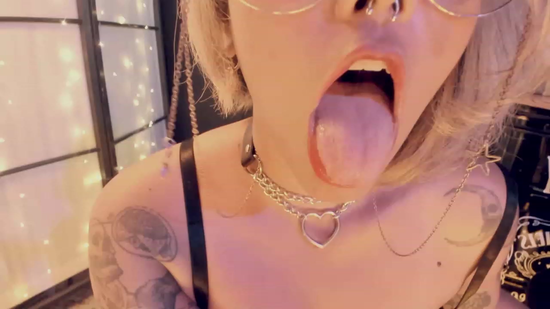 Gallery image thumbnail from AbraxxysRadio's myfreecams stream on, 12/13/2023, 02:05 image 20 of 20