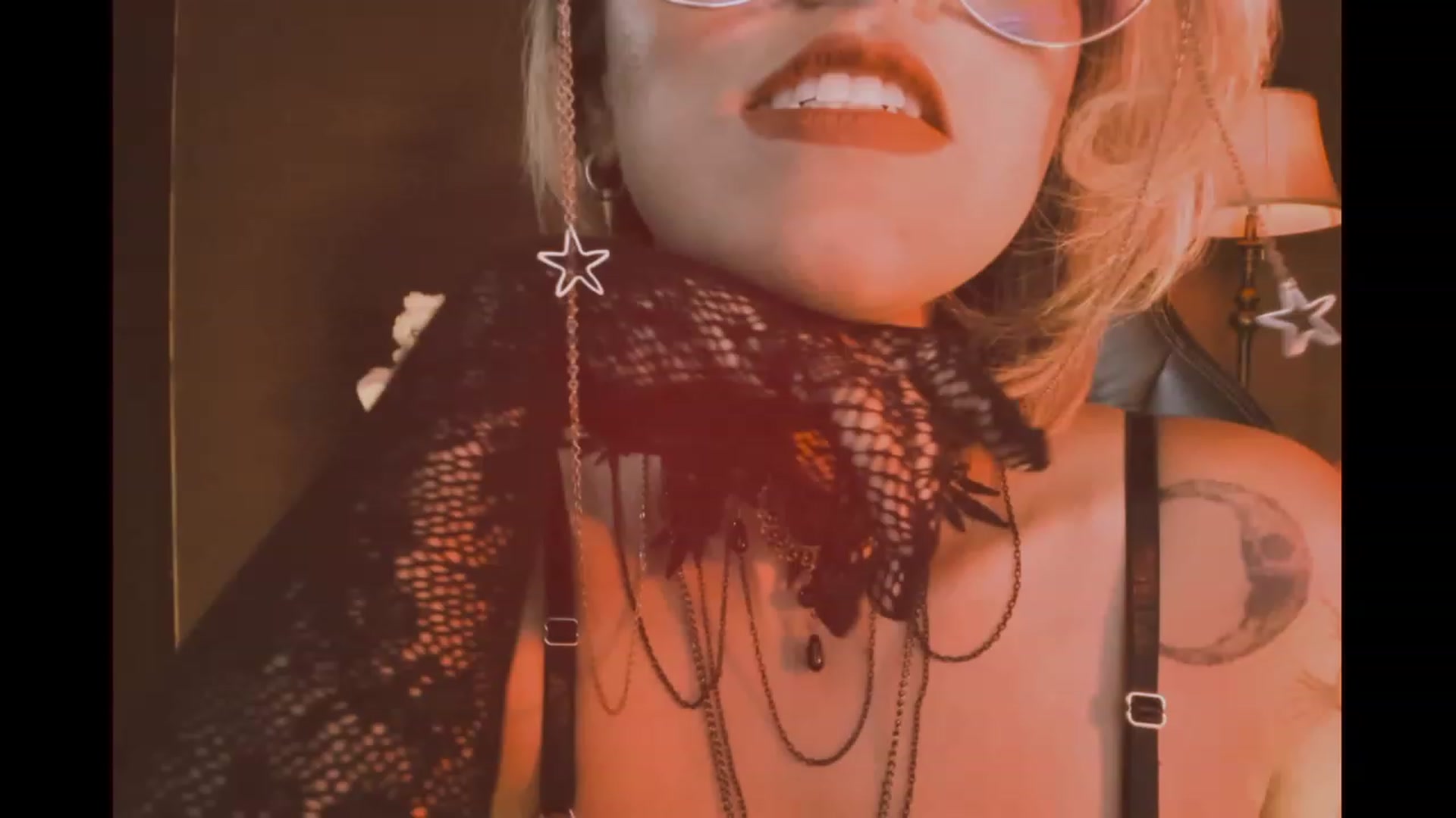 Gallery image thumbnail from AbraxxysRadio's myfreecams stream on, 12/15/2023, 23:59 image 19 of 20