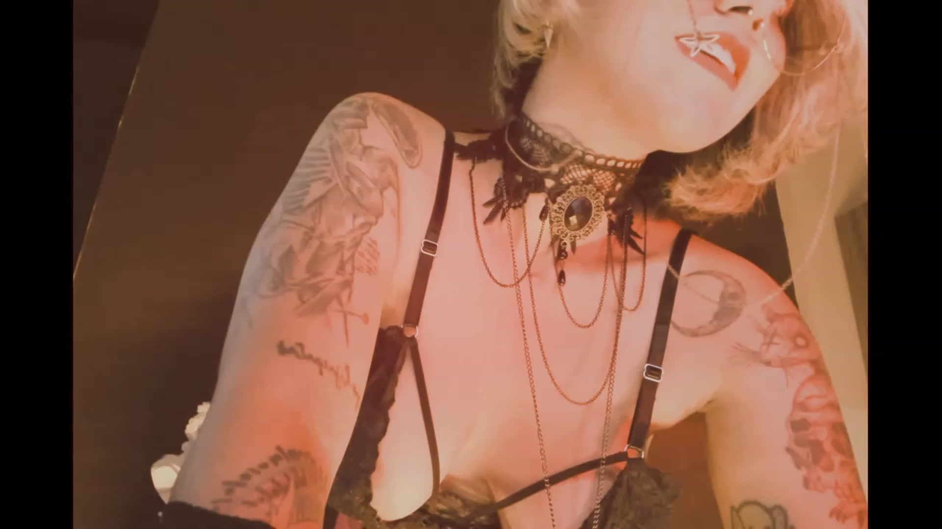 Gallery image thumbnail from AbraxxysRadio's myfreecams stream on, 12/15/2023, 23:59 image 3 of 20
