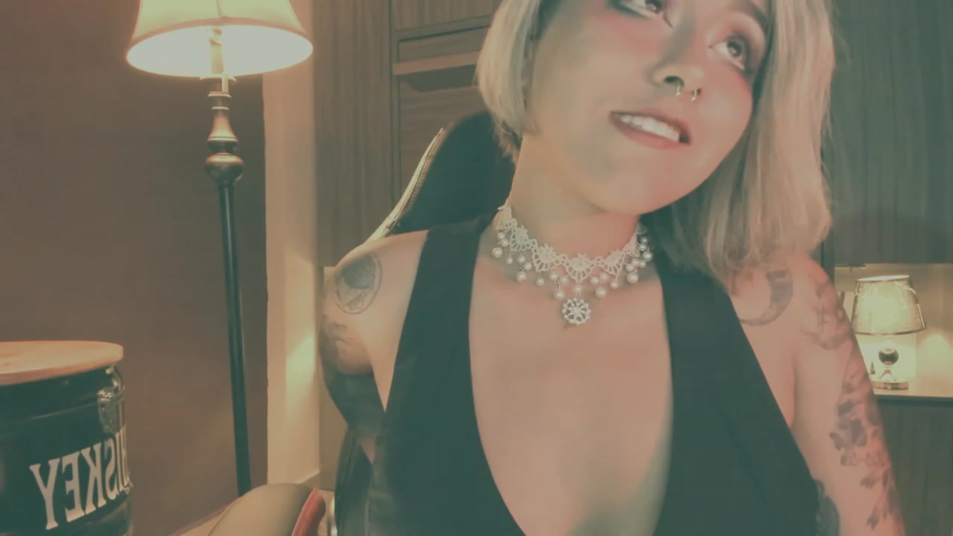 Gallery image thumbnail from AbraxxysRadio's myfreecams stream on, 12/20/2023, 24:04 image 12 of 20