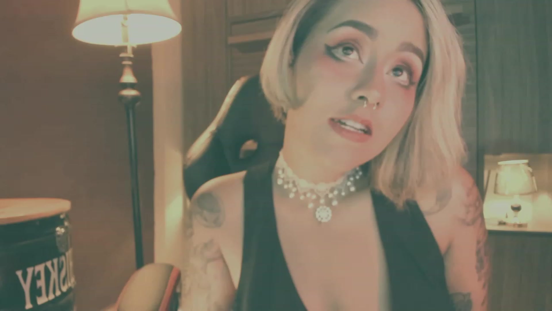 Gallery image thumbnail from AbraxxysRadio's myfreecams stream on, 12/20/2023, 24:04 image 11 of 20