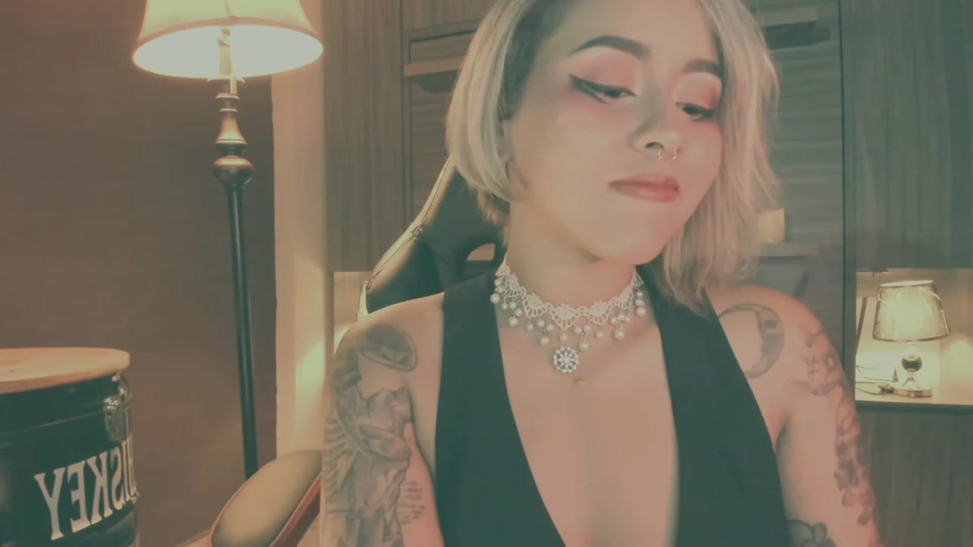 Gallery image thumbnail from AbraxxysRadio's myfreecams stream on, 12/20/2023, 24:04 image 3 of 20