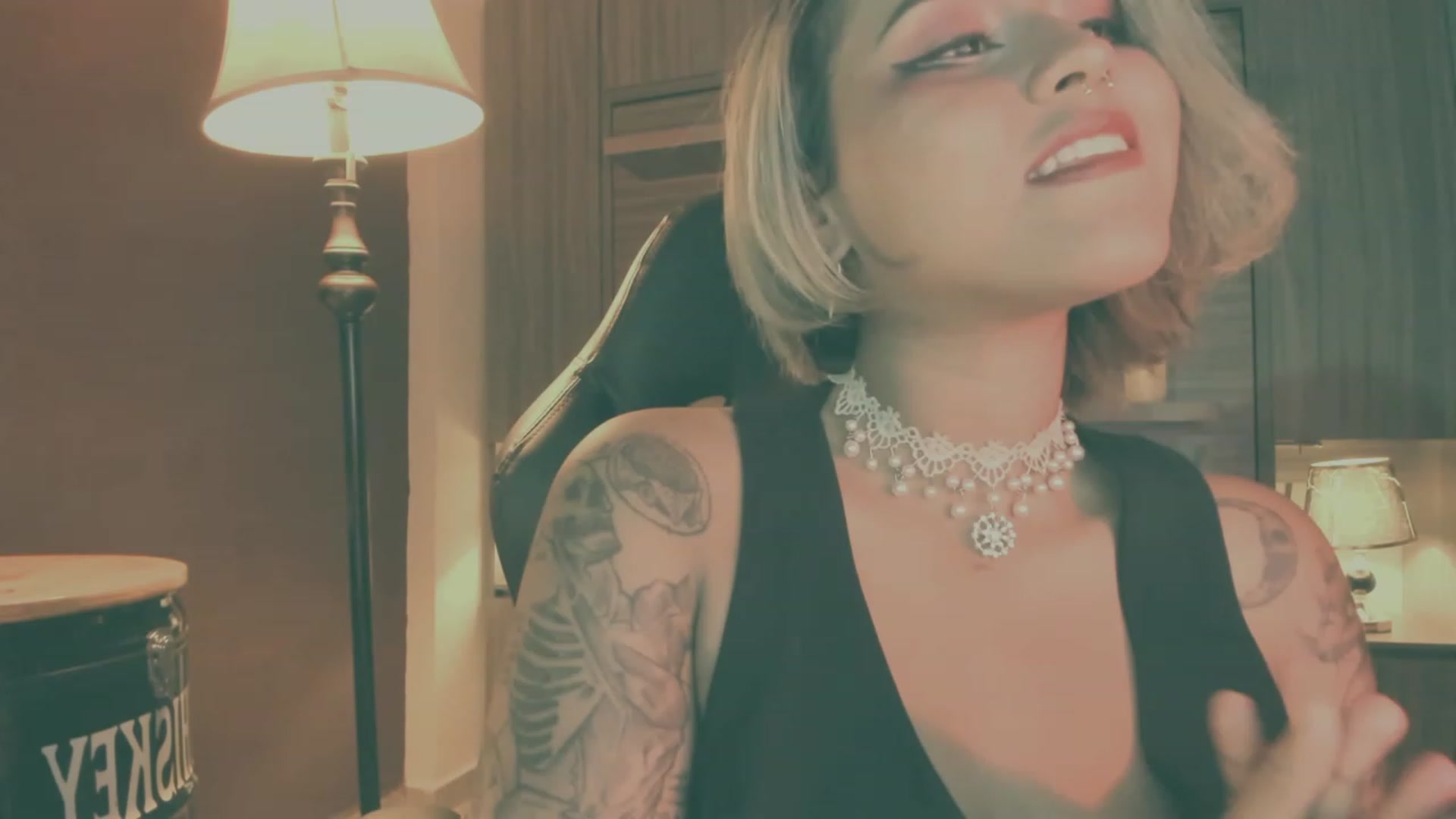 Gallery image thumbnail from AbraxxysRadio's myfreecams stream on, 12/20/2023, 24:04 image 13 of 20