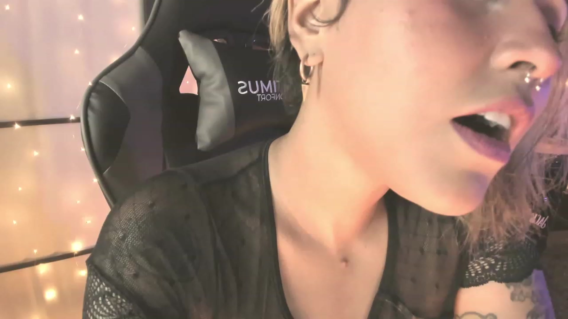 Gallery image thumbnail from AbraxxysRadio's myfreecams stream on, 12/21/2023, 01:06 image 15 of 20