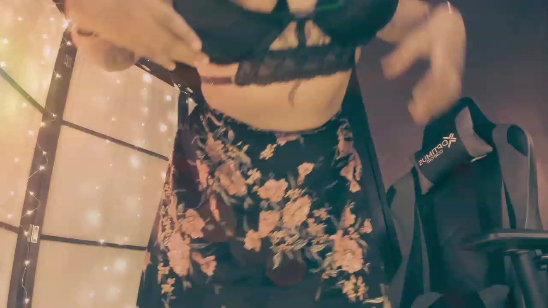 Gallery image thumbnail from AbraxxysRadio's myfreecams stream on, 12/24/2023, 18:32 image 2 of 20