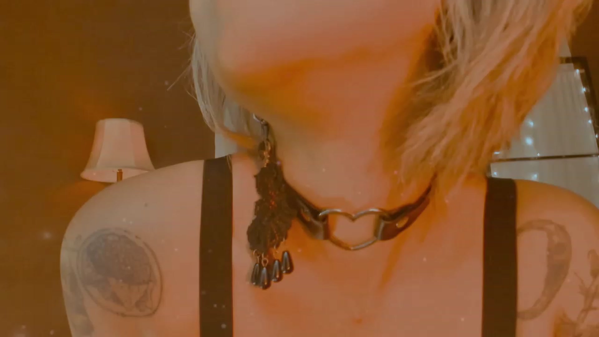 Gallery image thumbnail from AbraxxysRadio's myfreecams stream on, 12/28/2023, 01:19 image 9 of 20