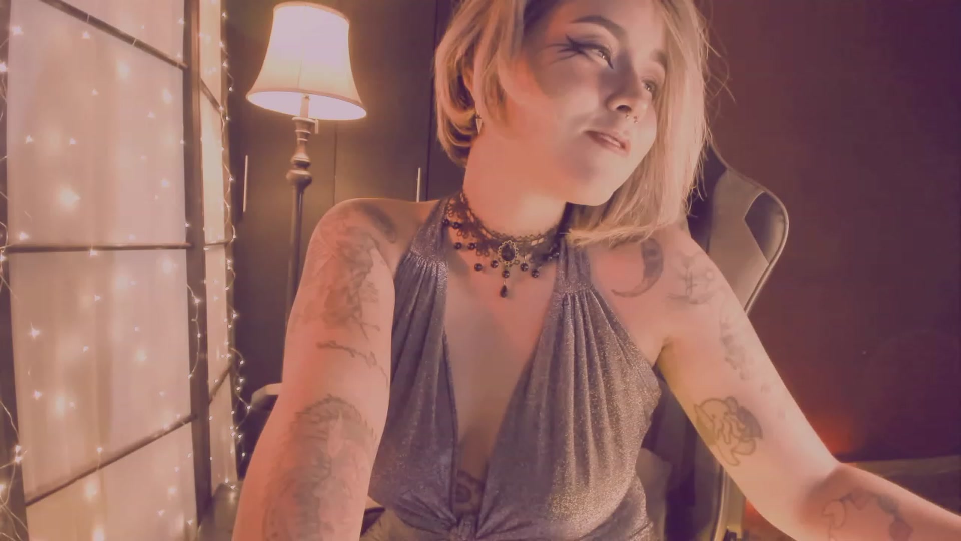 Gallery image thumbnail from AbraxxysRadio's myfreecams stream on, 12/31/2023, 24:00 image 11 of 20