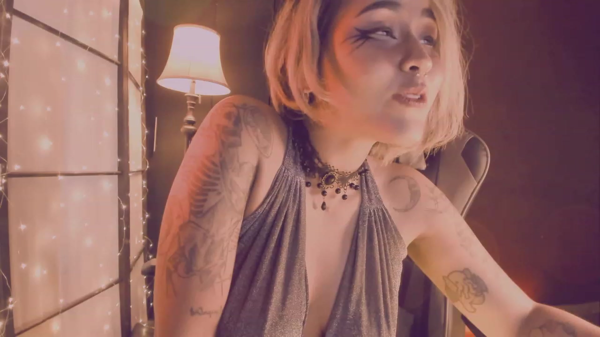 Gallery image thumbnail from AbraxxysRadio's myfreecams stream on, 12/31/2023, 24:00 image 17 of 20