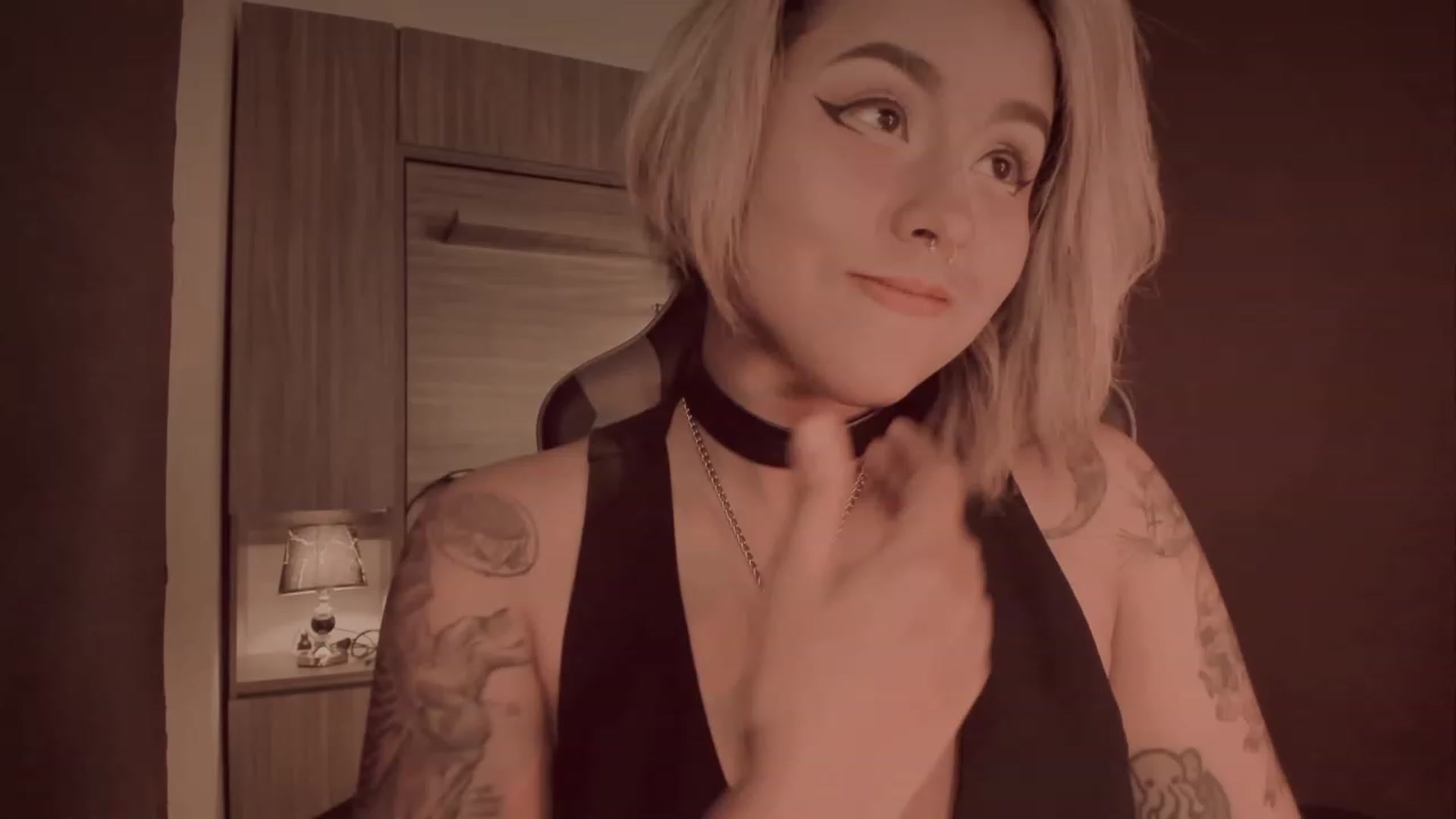 Gallery image thumbnail from AbraxxysRadio's myfreecams stream on, 01/04/2024, 24:24 image 2 of 20