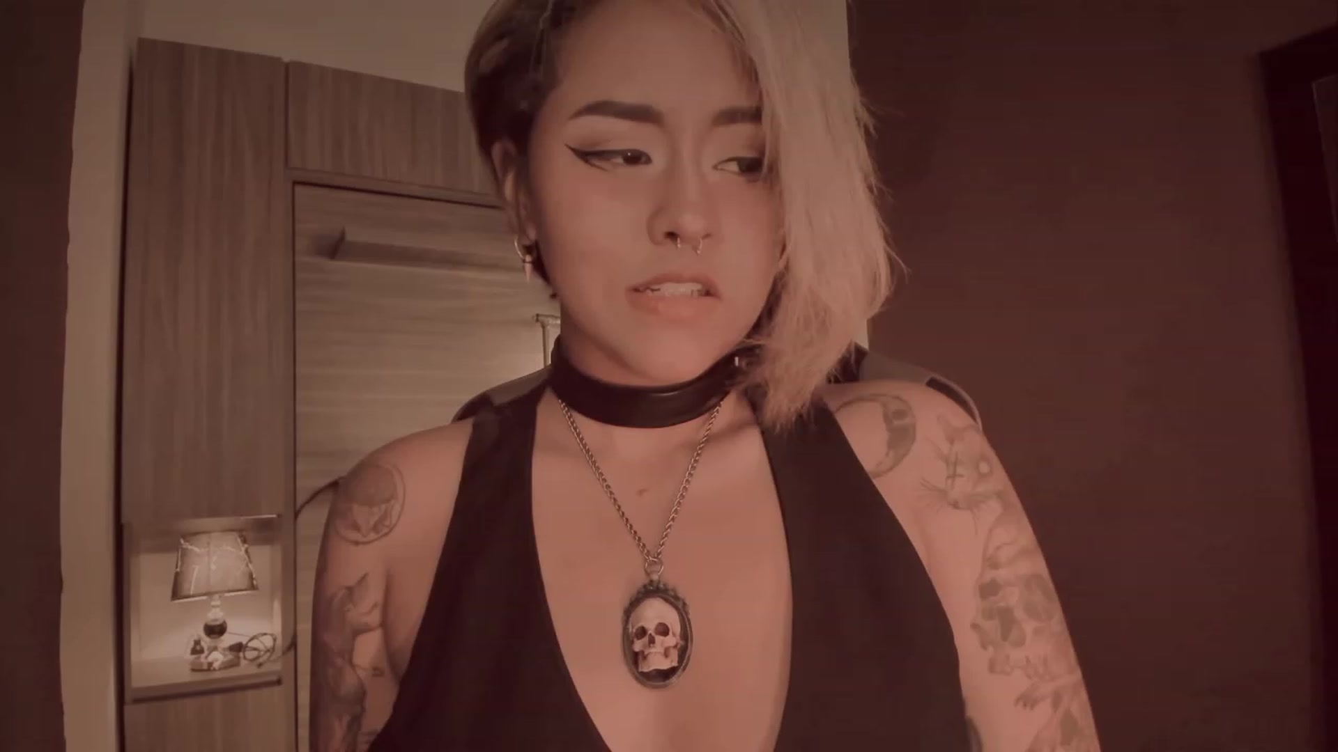 Gallery image thumbnail from AbraxxysRadio's myfreecams stream on, 01/04/2024, 01:10 image 2 of 20