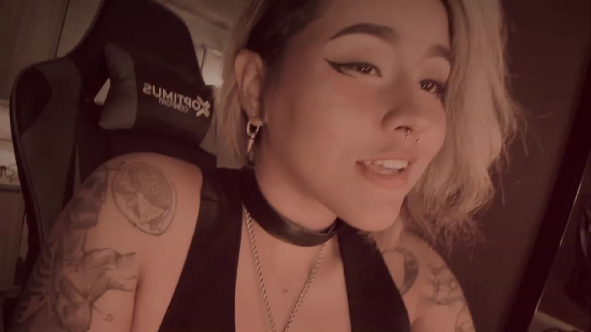 Gallery image thumbnail from AbraxxysRadio's myfreecams stream on, 01/04/2024, 01:10 image 19 of 20