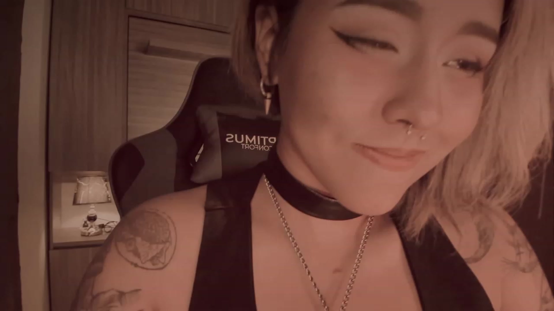 Gallery image thumbnail from AbraxxysRadio's myfreecams stream on, 01/04/2024, 01:10 image 20 of 20