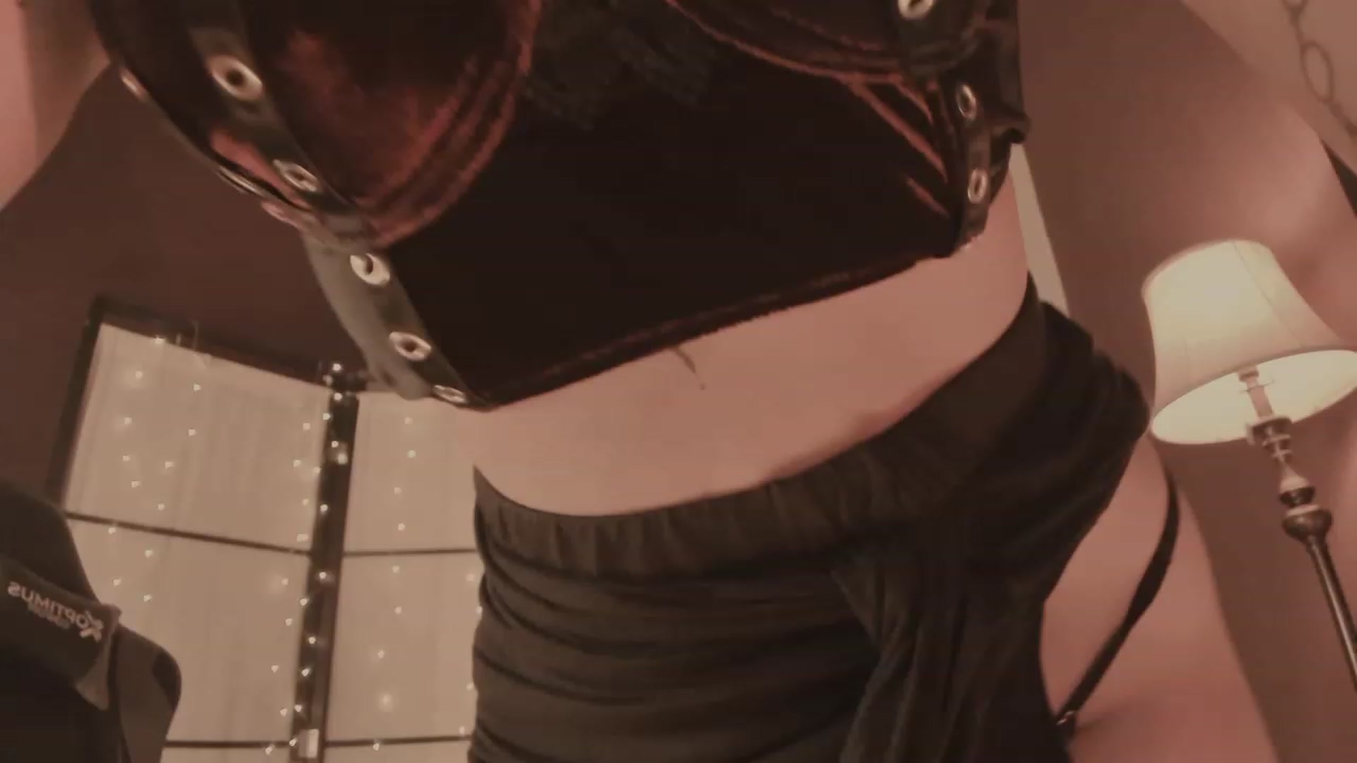 Gallery image thumbnail from AbraxxysRadio's myfreecams stream on, 01/10/2024, 02:28 image 19 of 20