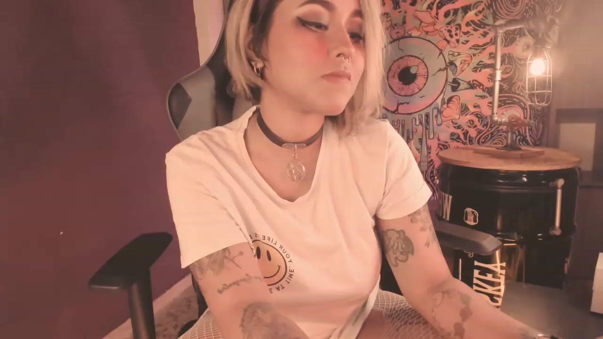 Gallery image thumbnail from AbraxxysRadio's myfreecams stream on, 01/17/2024, 24:47 image 1 of 20