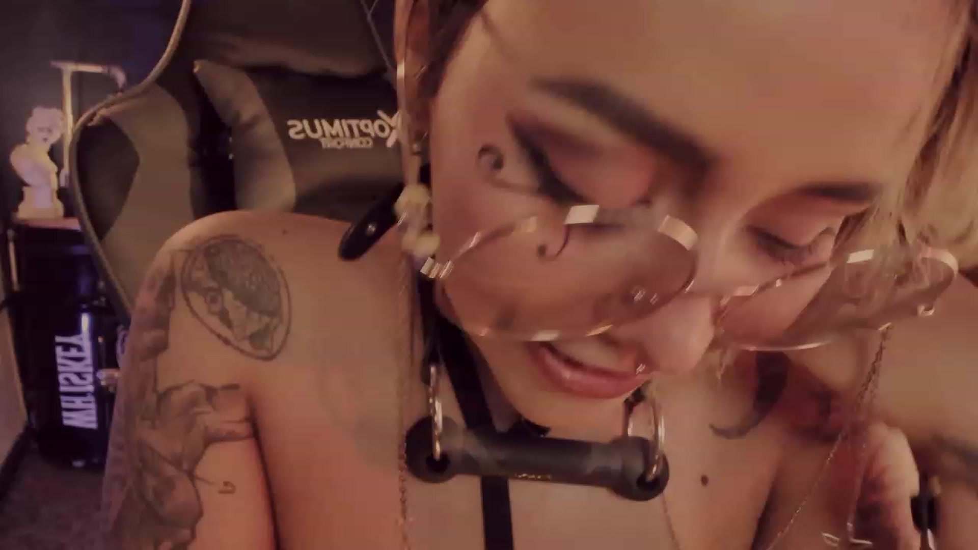 Gallery image thumbnail from AbraxxysRadio's myfreecams stream on, 02/01/2024, 24:00 image 4 of 20