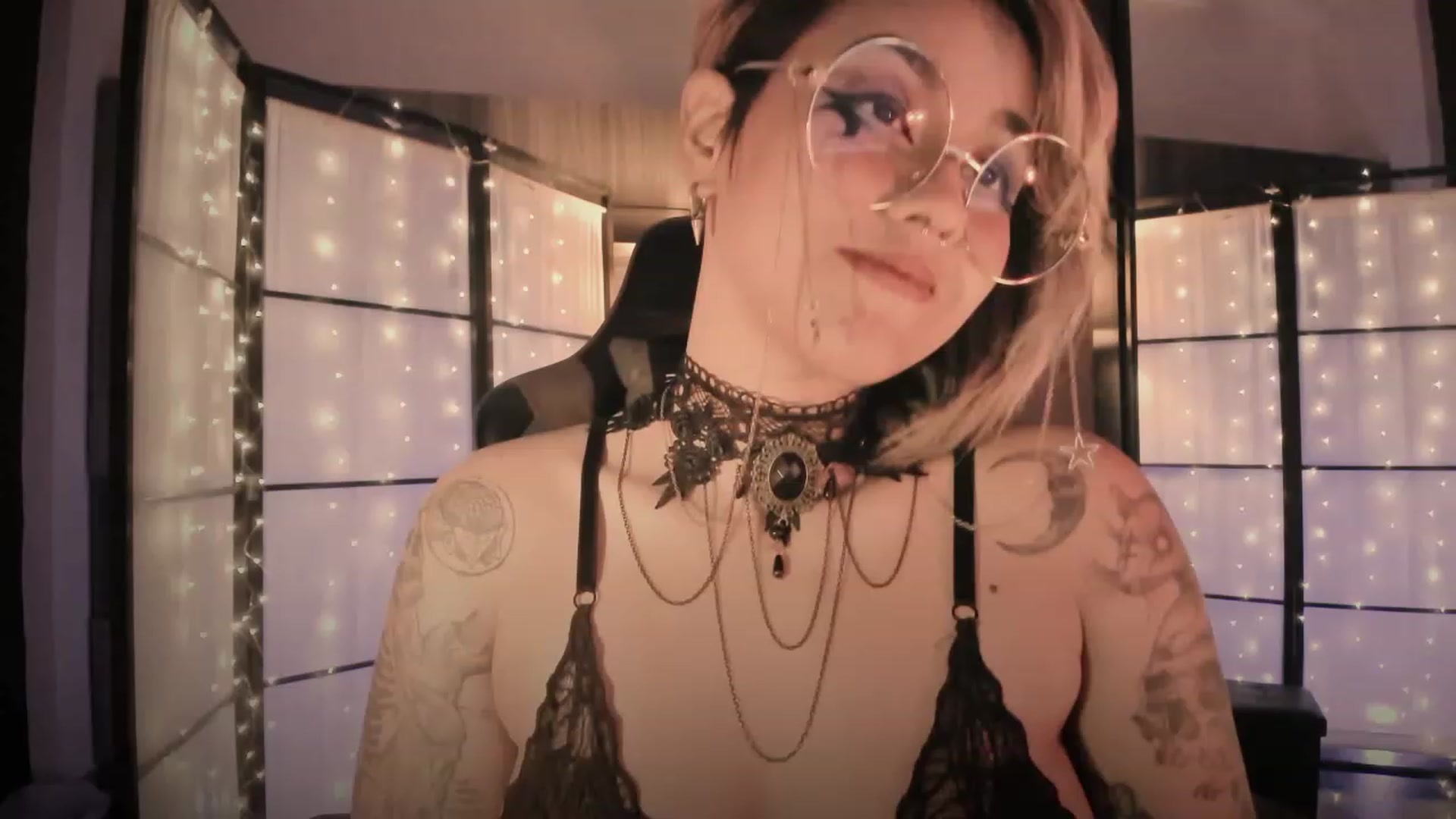 Gallery image thumbnail from AbraxxysRadio's myfreecams stream on, 02/07/2024, 01:58 image 19 of 20