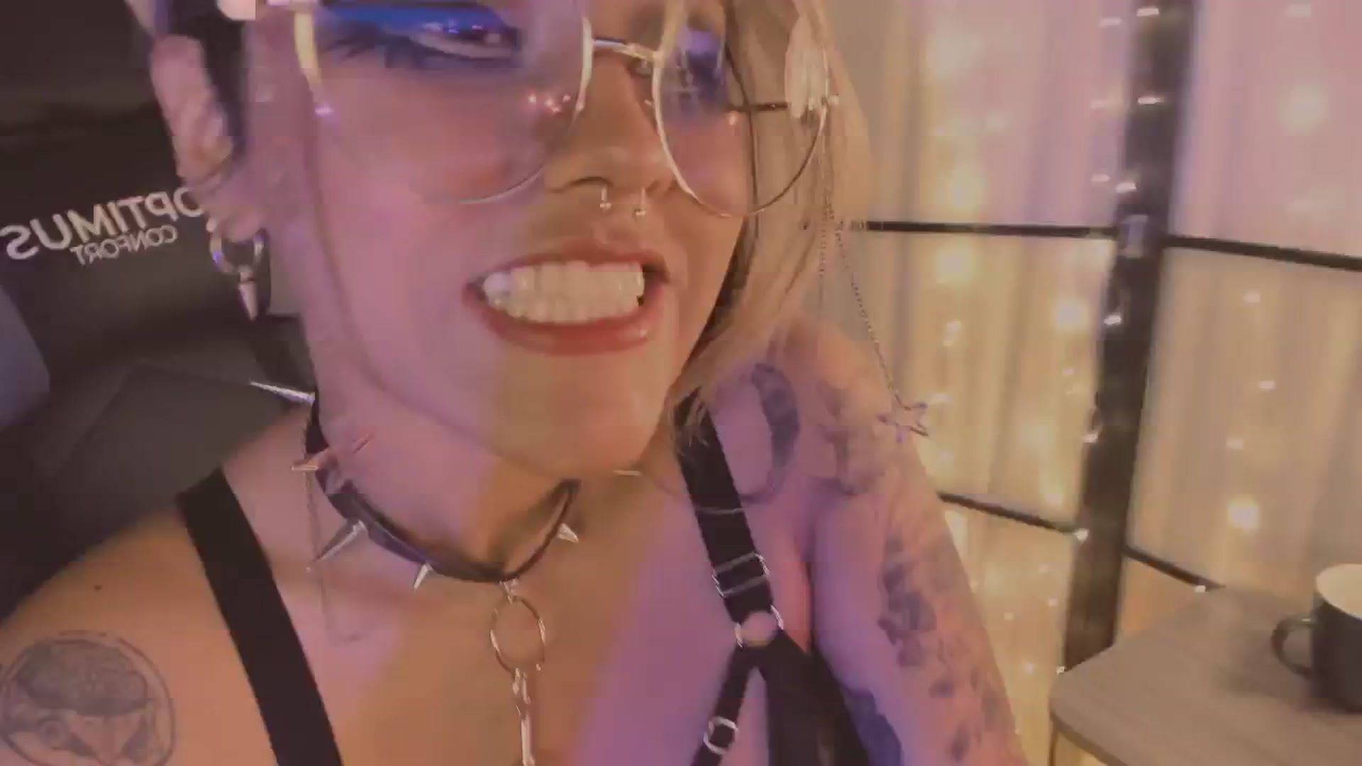 Gallery image thumbnail from AbraxxysRadio's myfreecams stream on, 02/09/2024, 24:05 image 12 of 20