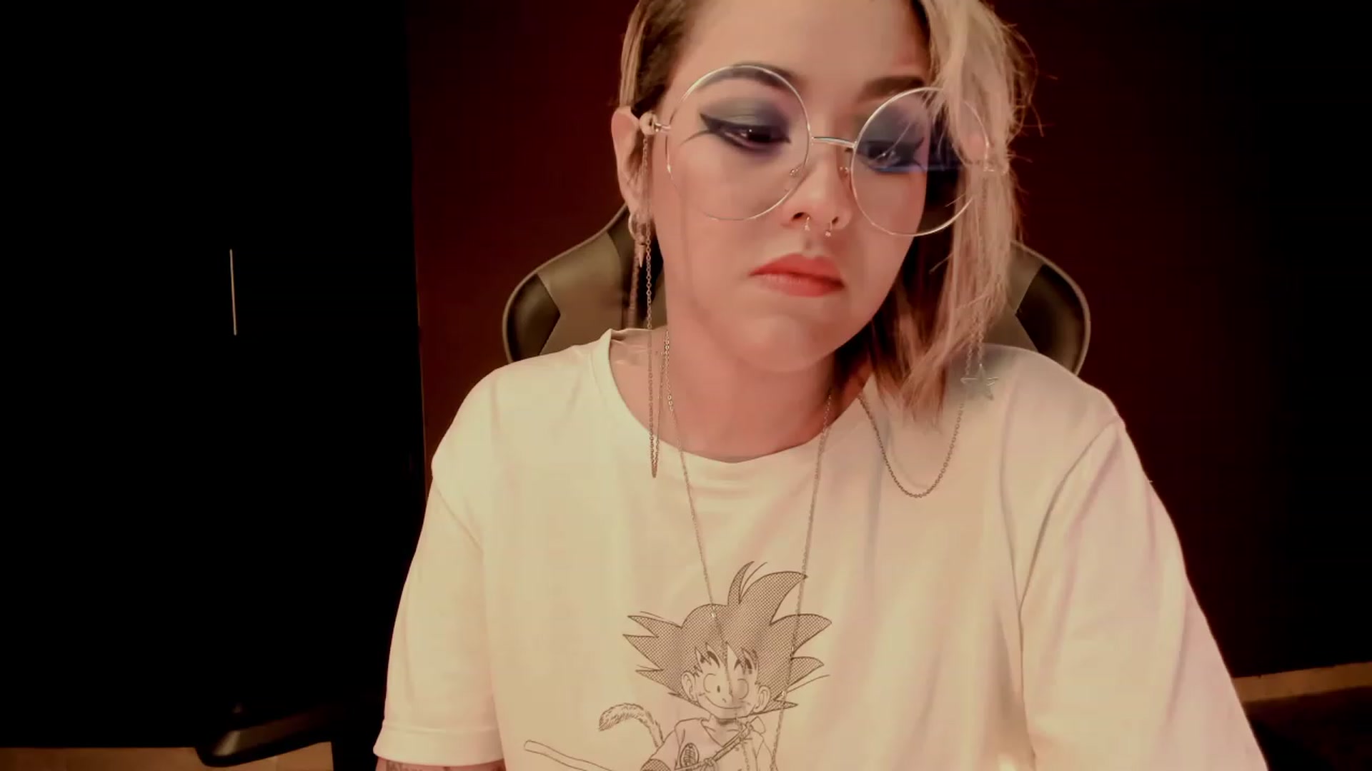 Gallery image thumbnail from AbraxxysRadio's myfreecams stream on, 02/12/2024, 23:50 image 4 of 20