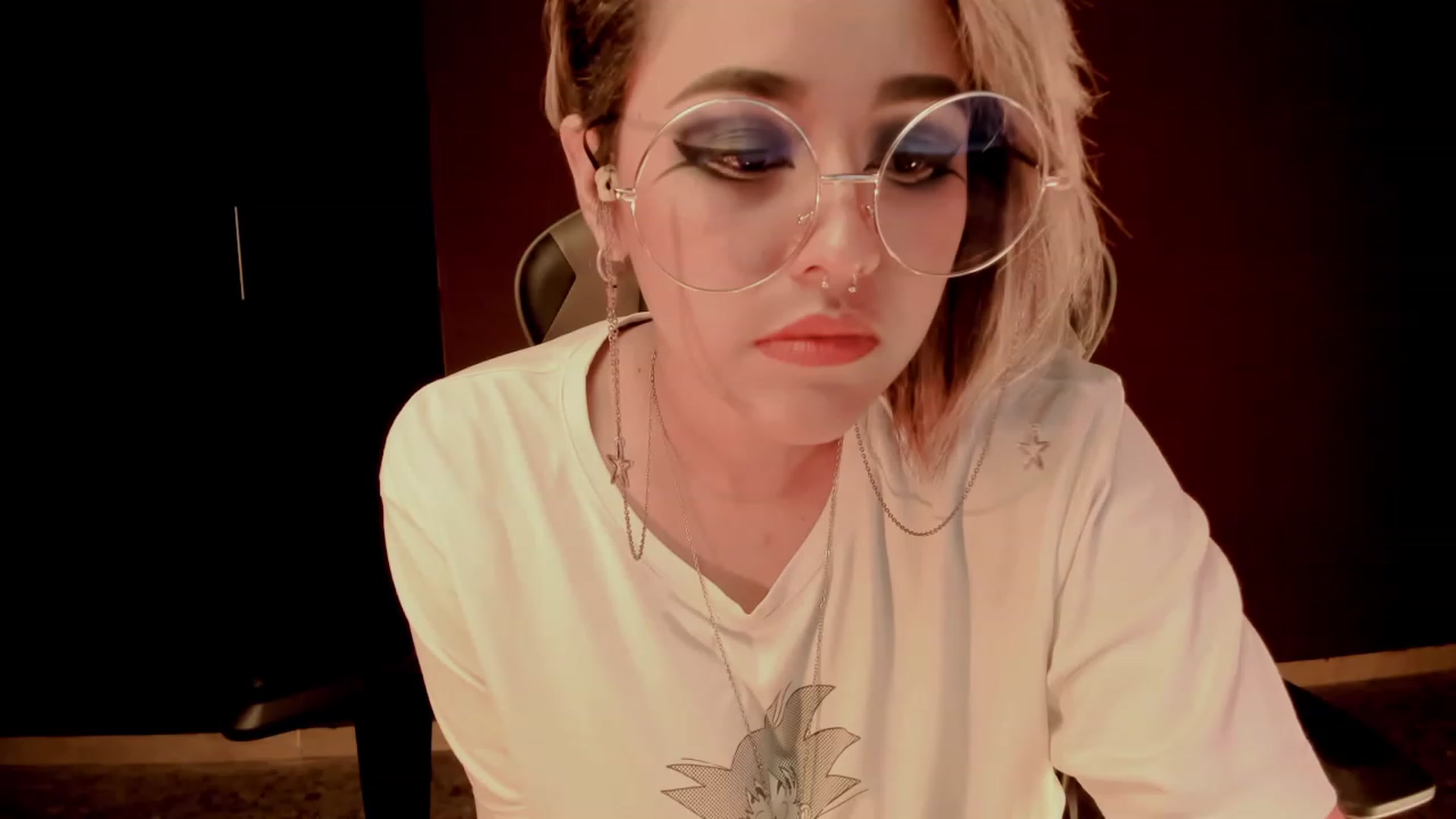Gallery image thumbnail from AbraxxysRadio's myfreecams stream on, 02/12/2024, 23:50 image 2 of 20