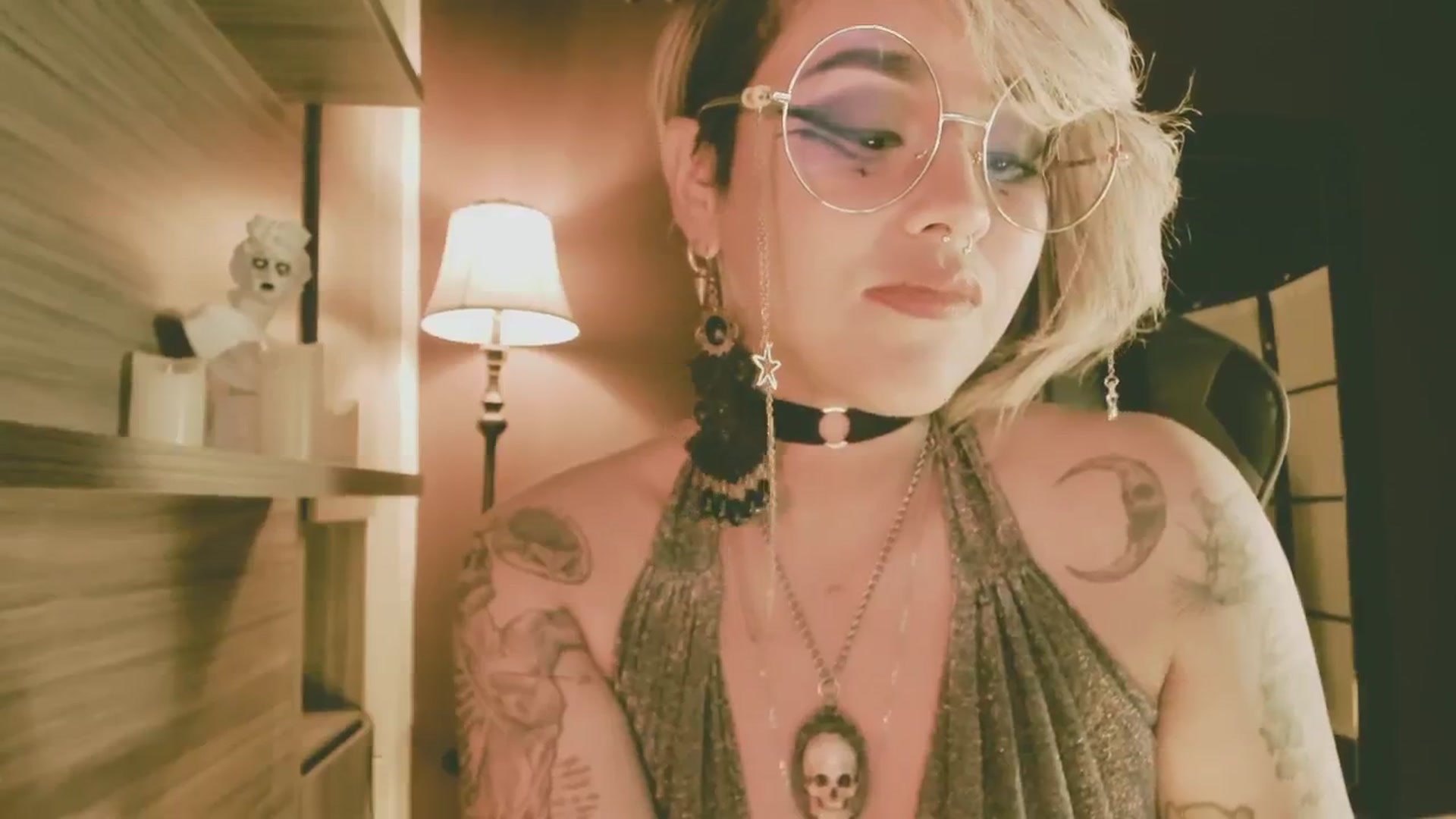 Gallery image thumbnail from AbraxxysRadio's myfreecams stream on, 02/18/2024, 18:09 image 15 of 20