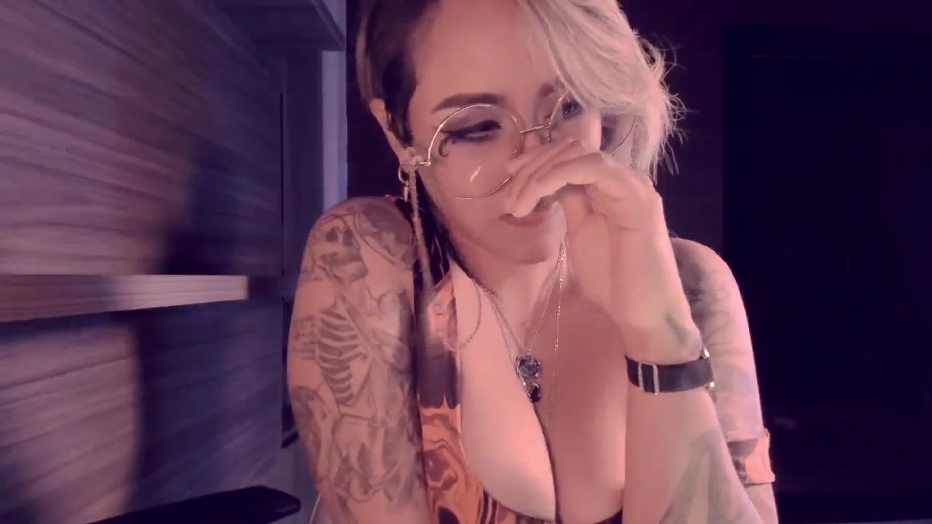Gallery image thumbnail from AbraxxysRadio's myfreecams stream on, 02/23/2024, 02:22 image 16 of 20