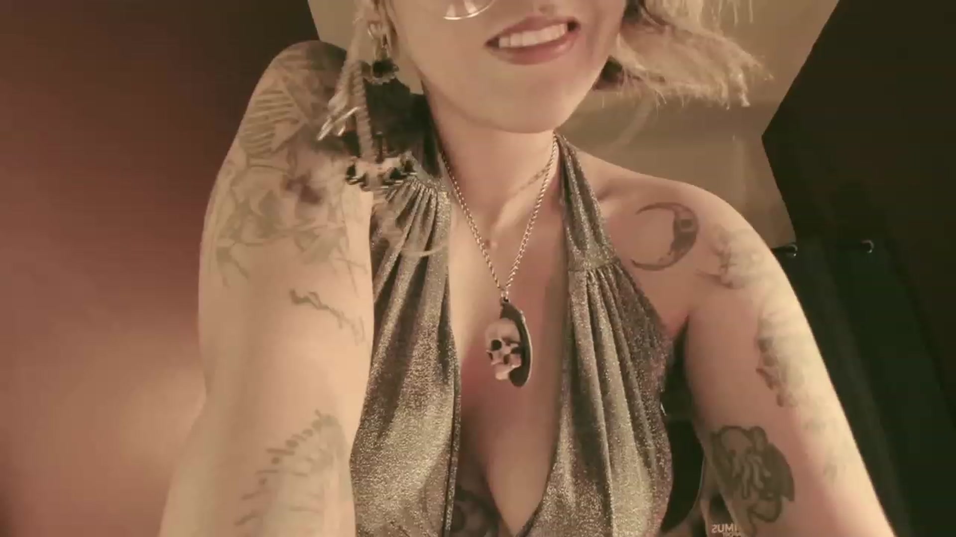 Gallery image thumbnail from AbraxxysRadio's myfreecams stream on, 03/04/2024, 23:39 image 15 of 20