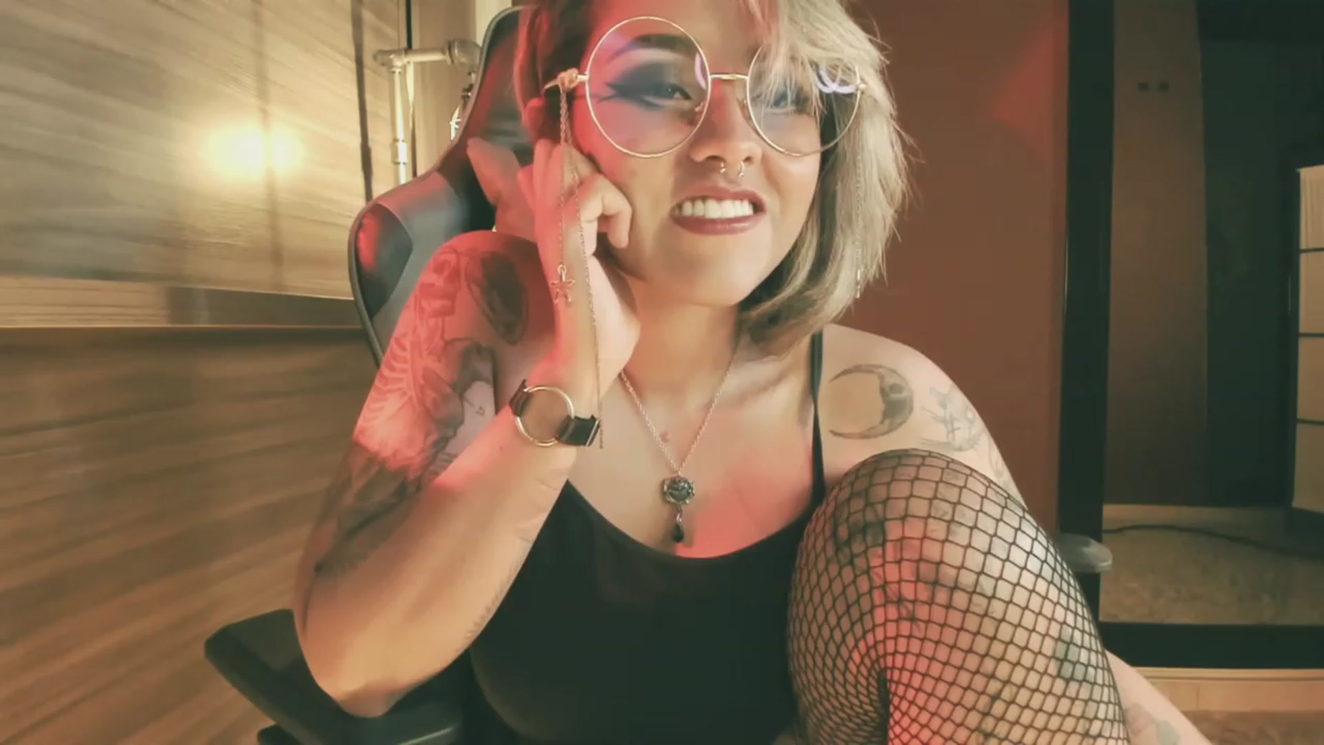Gallery image thumbnail from AbraxxysRadio's myfreecams stream on, 03/11/2024, 23:37 image 11 of 20