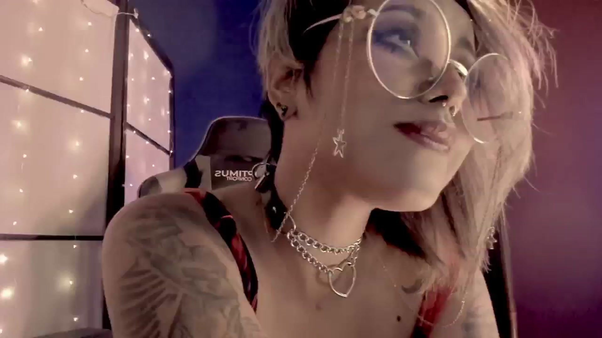 Gallery image thumbnail from AbraxxysRadio's myfreecams stream on, 03/19/2024, 01:55 image 15 of 20