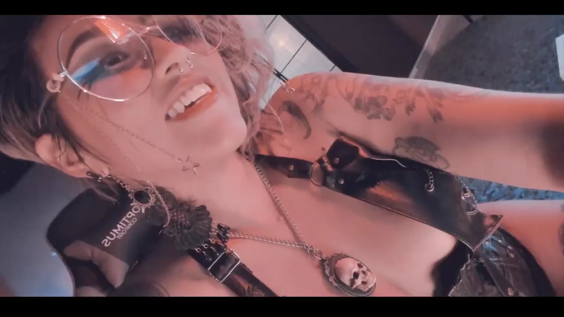 Gallery image thumbnail from AbraxxysRadio's myfreecams stream on, 03/24/2024, 20:08 image 8 of 20