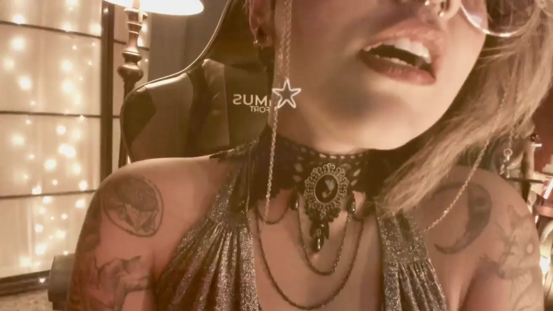 Gallery image thumbnail from AbraxxysRadio's myfreecams stream on, 04/05/2024, 24:32 image 2 of 20