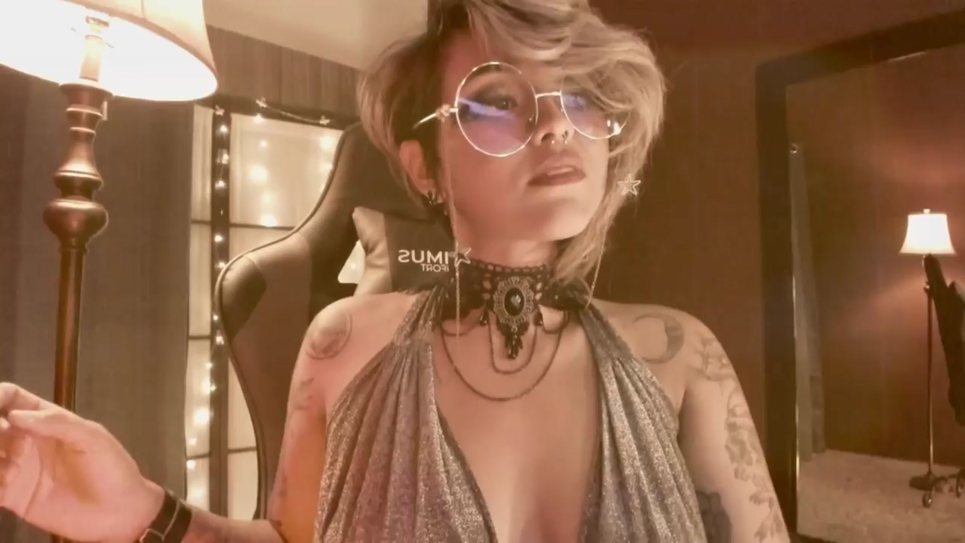 Gallery image thumbnail from AbraxxysRadio's myfreecams stream on, 04/05/2024, 01:54 image 17 of 20
