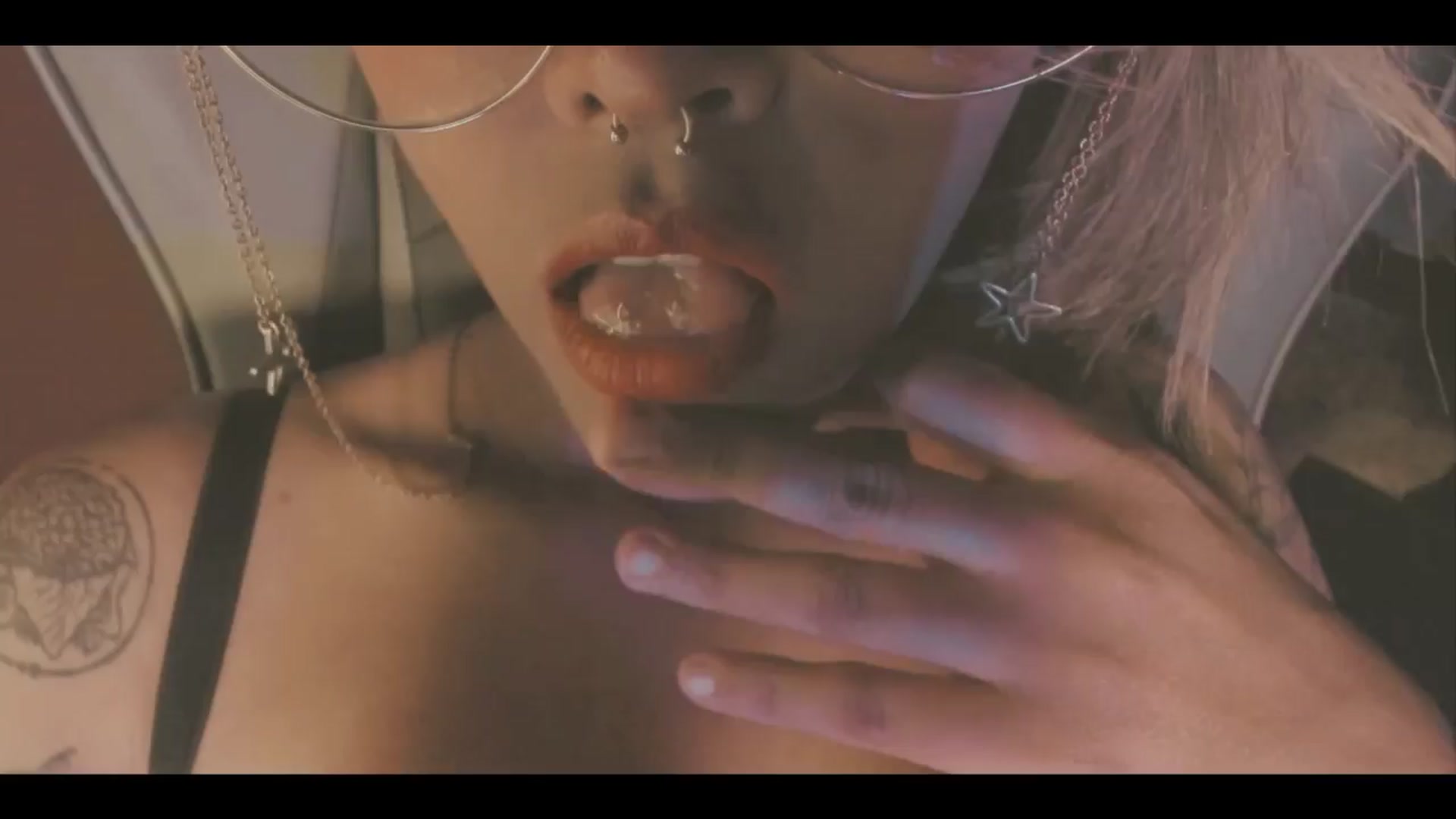 Gallery image thumbnail from AbraxxysRadio's myfreecams stream on, 04/14/2024, 18:37 image 19 of 20