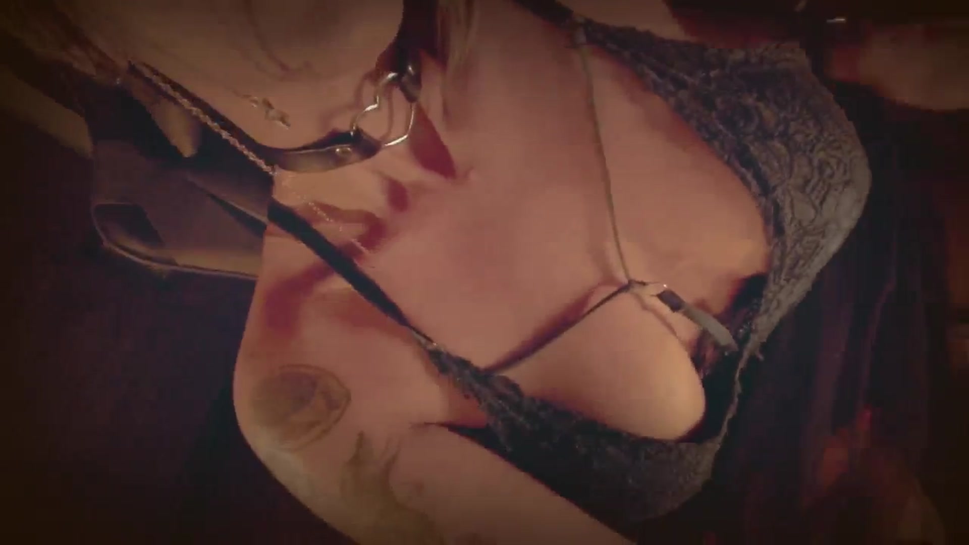 Gallery image thumbnail from AbraxxysRadio's myfreecams stream on, 04/16/2024, 24:51 image 12 of 20